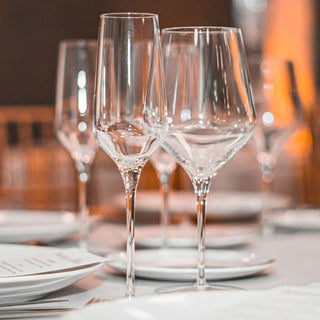¿Por qué hay tantas copas de vino diferentes?